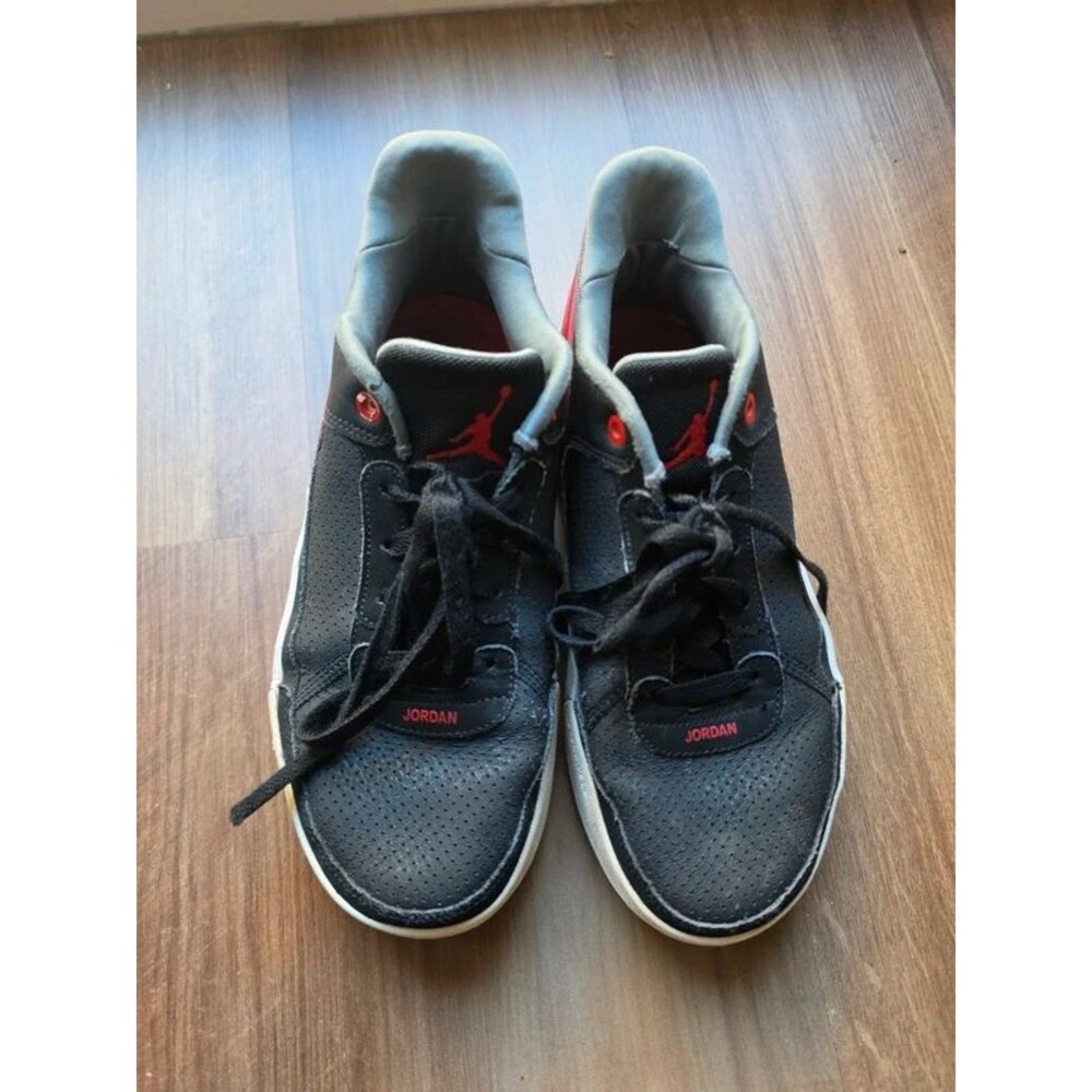 Jordan Luka 2 Black University Red Basketball Shoes Big Kids Size 7Y Women 8.5